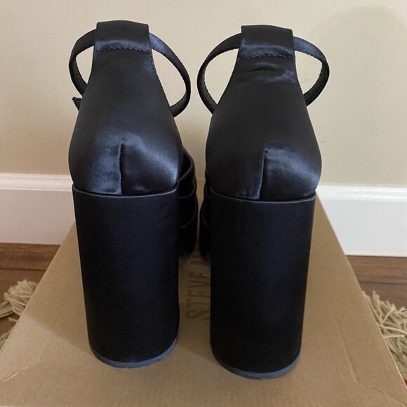 Steve Madden ‘Charlize” Black Satin Stacked Platform Mary Jane’s - Picture 4 of 6